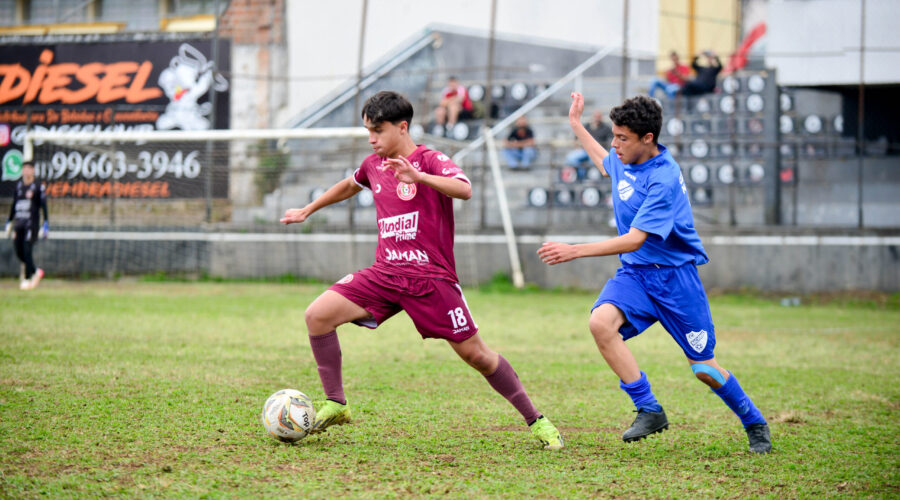 Nossos meninos brilham na Série A da Suburbana e garante vaga na semifinal